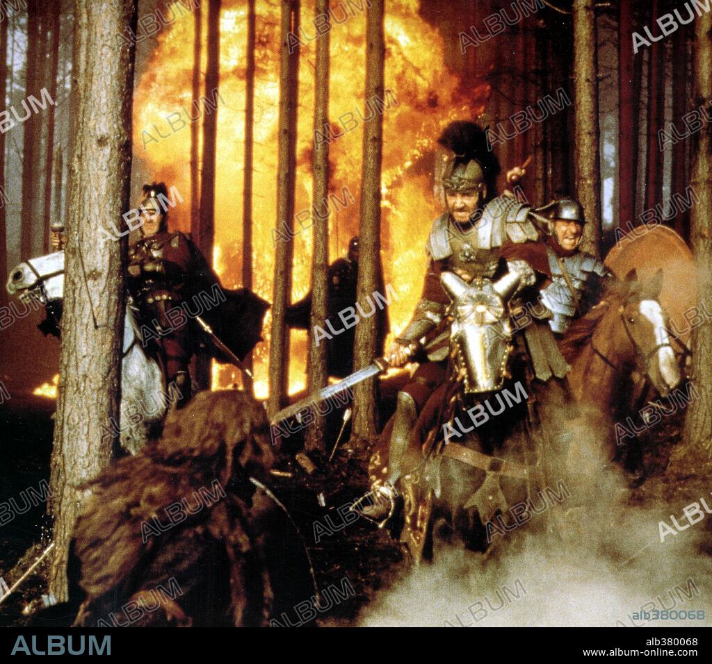 RUSSELL CROWE en GLADIATOR, 2000, dirigida por RIDLEY SCOTT. Copyright DREAMWORKS/UNIVERSAL PICTURES.