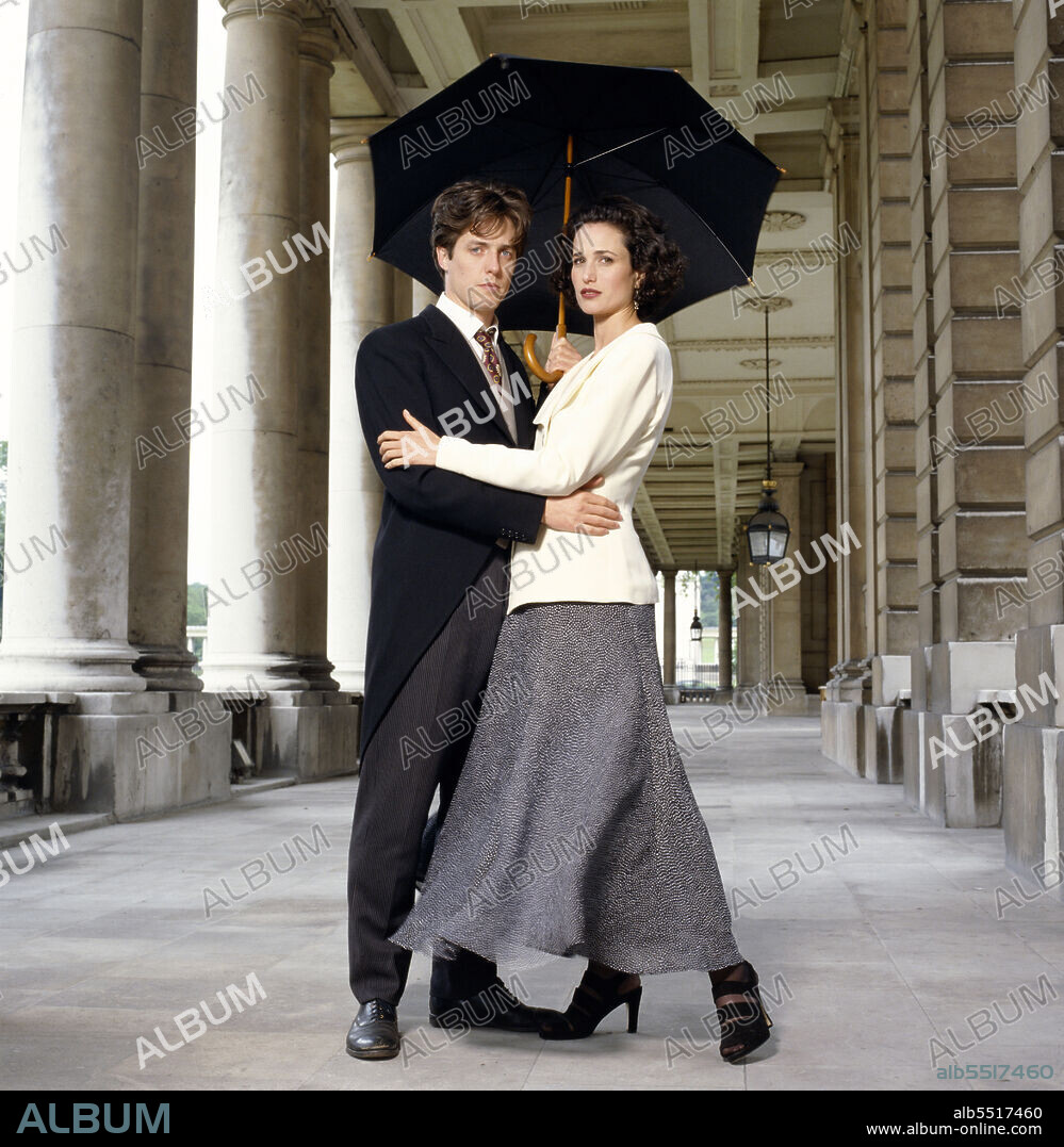 ANDIE MacDOWELL y HUGH GRANT en CUATRO BODAS Y UN FUNERAL, 1994 (FOUR WEDDINGS AND A FUNERAL), dirigida por MIKE NEWELL. Copyright GRAMERCY PICTURES.