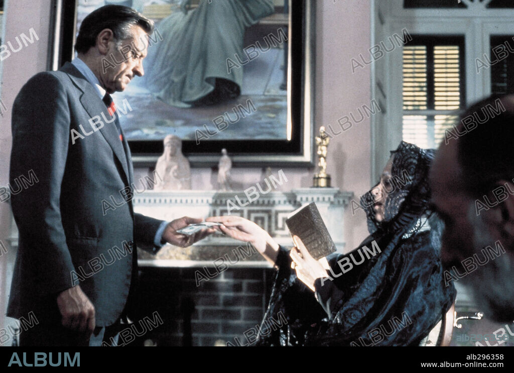 WILLIAM HOLDEN in FEDORA, 1978, directed by BILLY WILDER. Copyright UNITED ARTISTS.