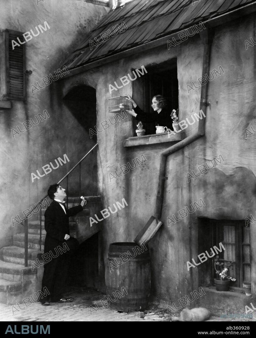 CHARLIE CHAPLIN und VIRGINIA CHERRILL in LICHTER DER GROSSSTADT - EINE KOMÖDIEN-ROMANCE ALS PANTOMIME, 1931 (CITY LIGHTS), unter der Regie von CHARLES CHAPLIN. Copyright UNITED ARTISTS.