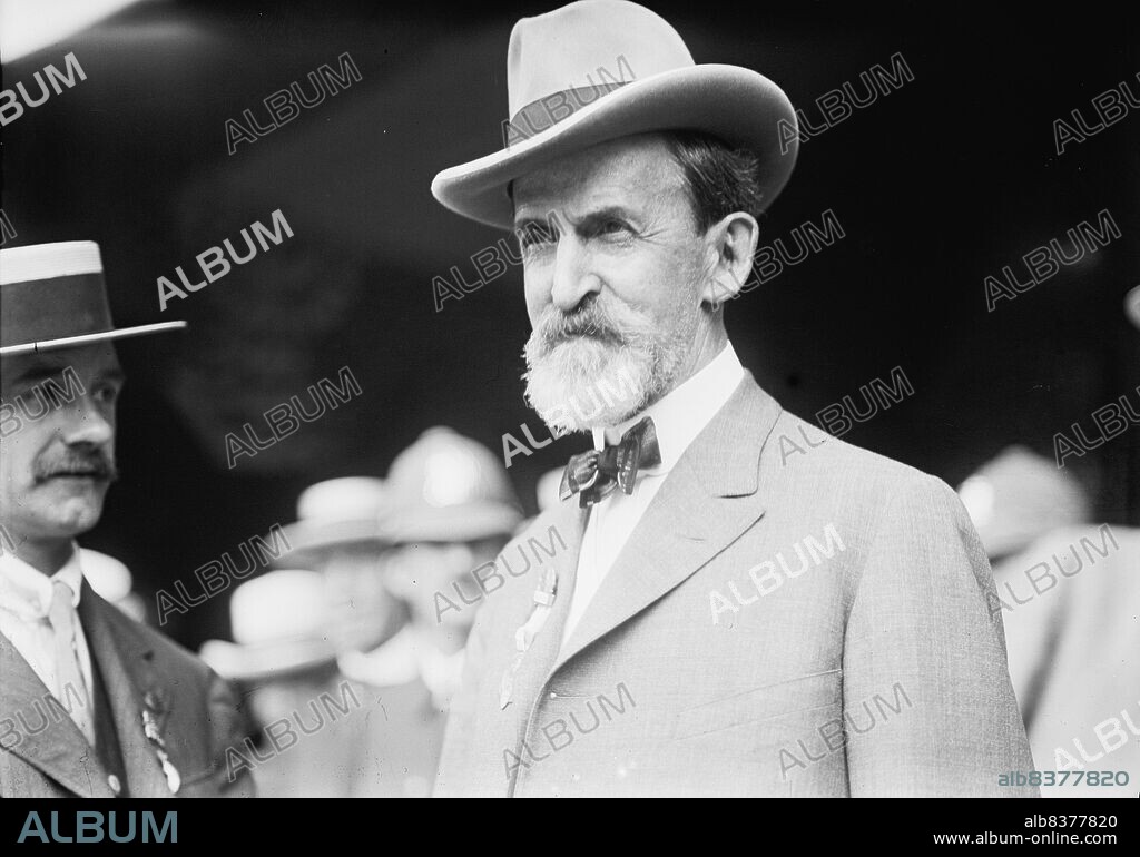 HARRIS & EWING. Democratic National Convention - John Worth Kern, Senator From Indiana, 1911-1917, 1912.
