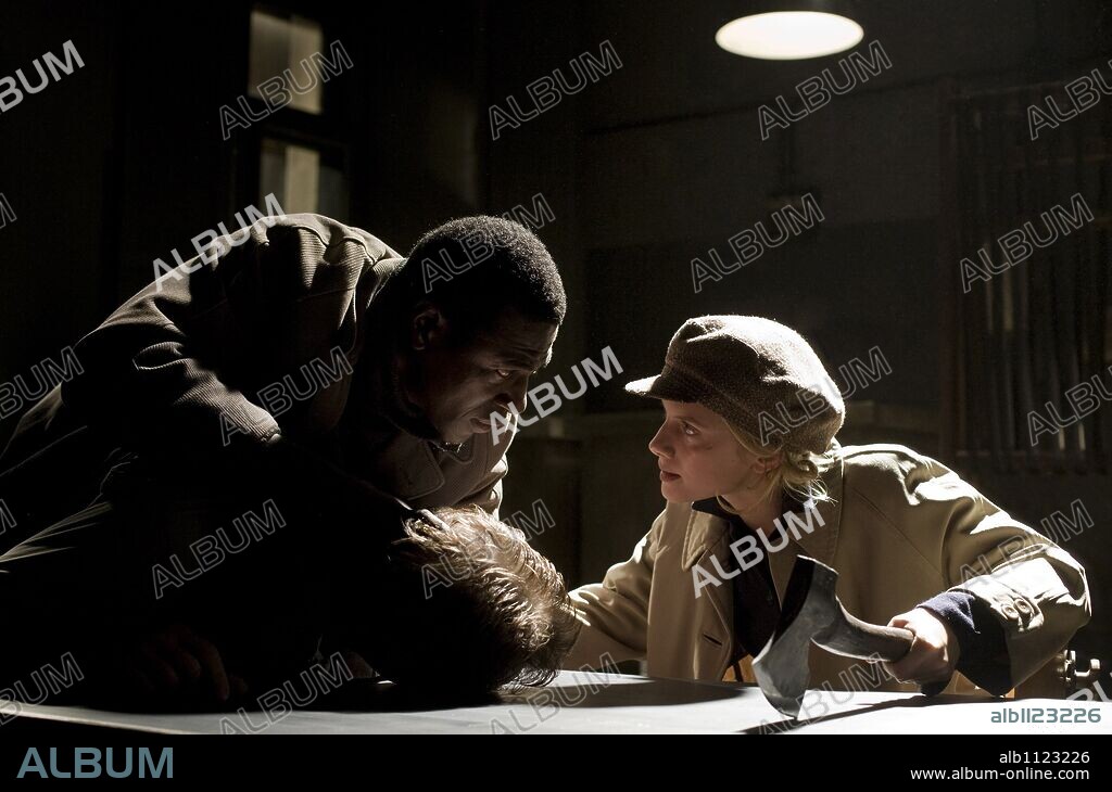 JACKY IDO and MELANIE LAURENT in INGLOURIOUS BASTERDS, 2009, directed by QUENTIN TARANTINO. Copyright UNIVERSAL PICTURES / DUHAMEL, FRANÇOIS.