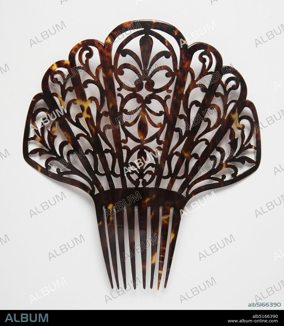 Peineta (Comb), Shaped and pierced tortoiseshell, Large tortoiseshell comb with pierced stylized flower and vine motifs., Cuba, 19th century, costume & accessories, Decorative Arts, Peineta (Comb).
