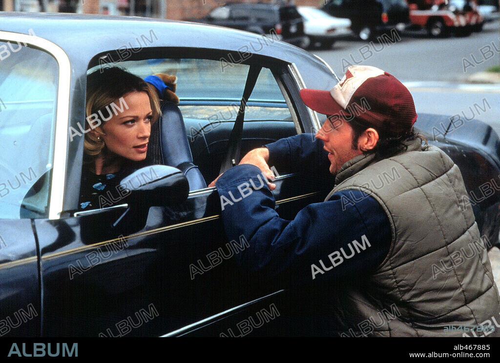 EDWARD BURNS y LAUREN HOLLY en NO MIRES ATRÁS, 1998 (NO LOOKING BACK), dirigida por EDWARD BURNS. Copyright 20TH CENTURY FOX.