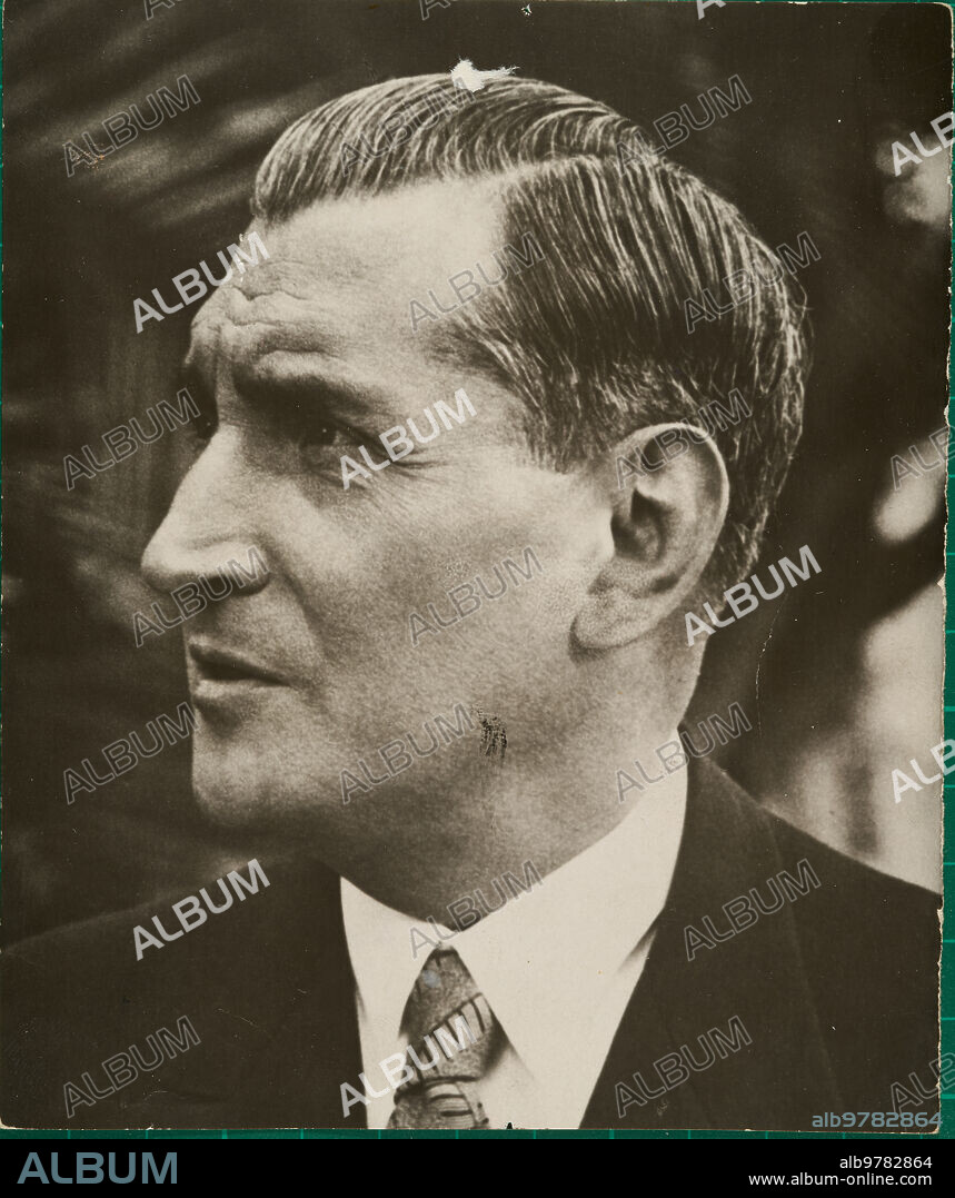 28 abril 1939. Oliveira Salazar el día de su 50 cumpleaños.