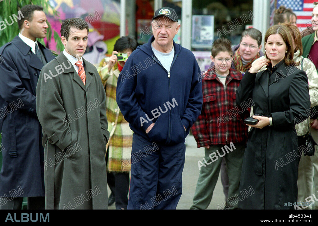 FRED SAVAGE, GENE HACKMAN and MARCIA GAY HARDEN in WELCOME TO MOOSEPORT, 2004, directed by DONALD PETRIE. Copyright 20TH CENTURY FOX / HAYES, KERRY.