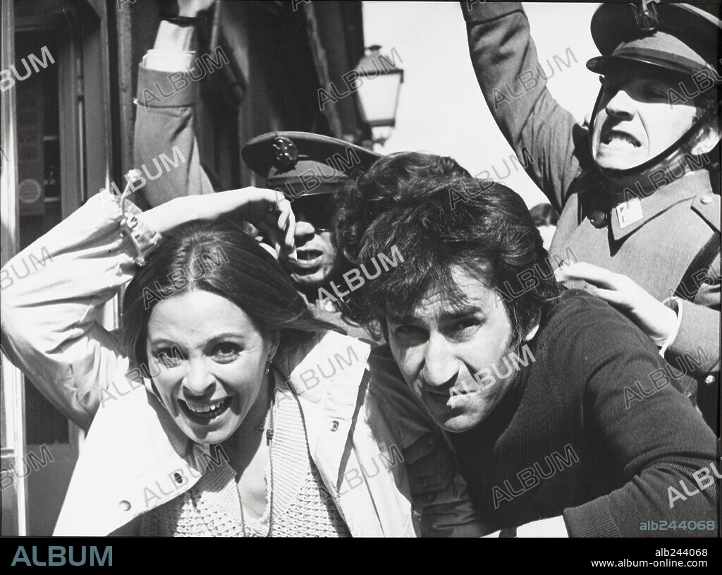 JOSE SACRISTAN y Mª LUISA SAN JOSE en EL DIPUTADO, 1978, dirigida por ELOY DE LA IGLESIA. Copyright FIGARO FILMS/PROD. ZETA/UFESA.