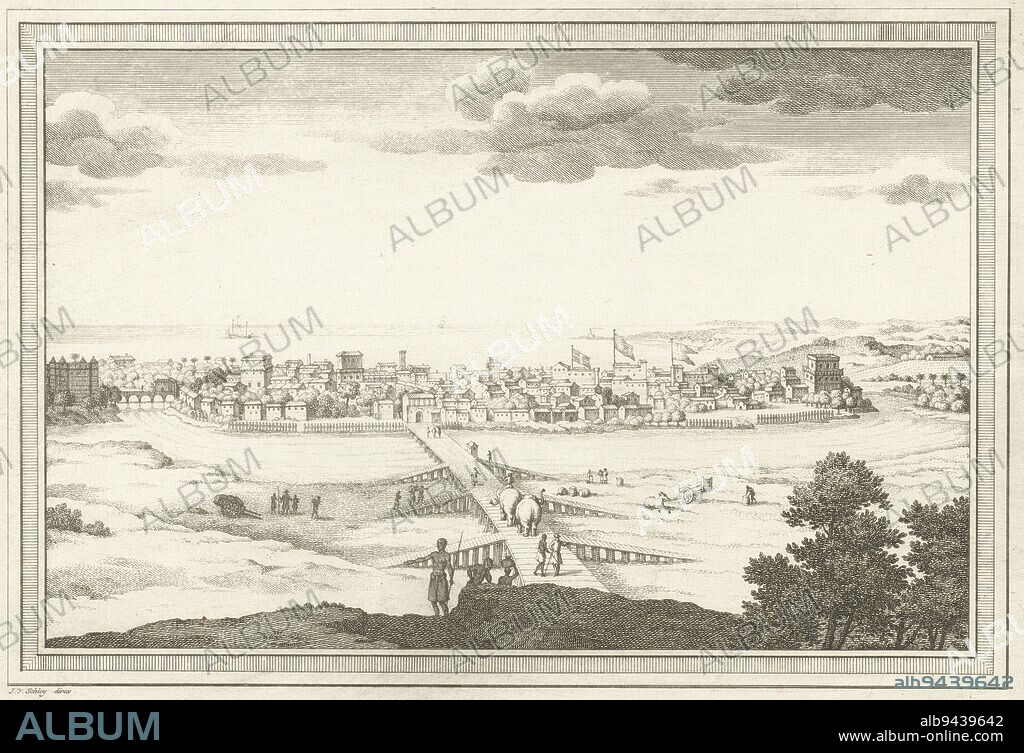 View of the town of Machilipatnam Masulipatnam on the Koromandel Coast in India Two elephants walk on one of the connecting bridges across the river to the town In the background the sea with some boats, View of Machilipatnam Masulipatnam Masulipatam , Jacob van der Schley, Amsterdam, 1725 - 1779, paper, etching, engraving, h 213 mm × w 291 mm.
