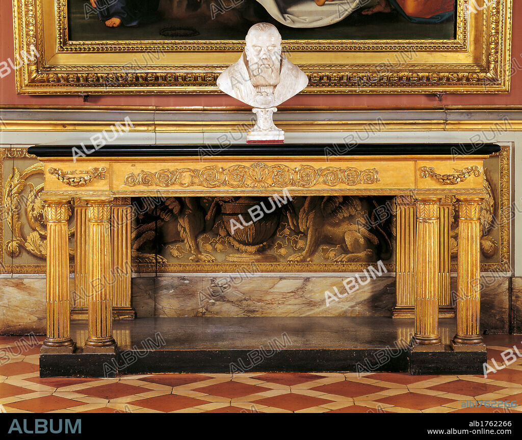 Console, by Sani Paolo, 19th Century, 1818-1818, carved and gilded wood, black marble floor, cm 100 x 203 x 113. Italy, Tuscany, Florence, Palazzo Pitti, Palatine Gallery. All. Wall table console gilt golden wood gold decoration grooved supports flute carvings piece of furniture furniture fittings design. Authorization required for non editorial use.