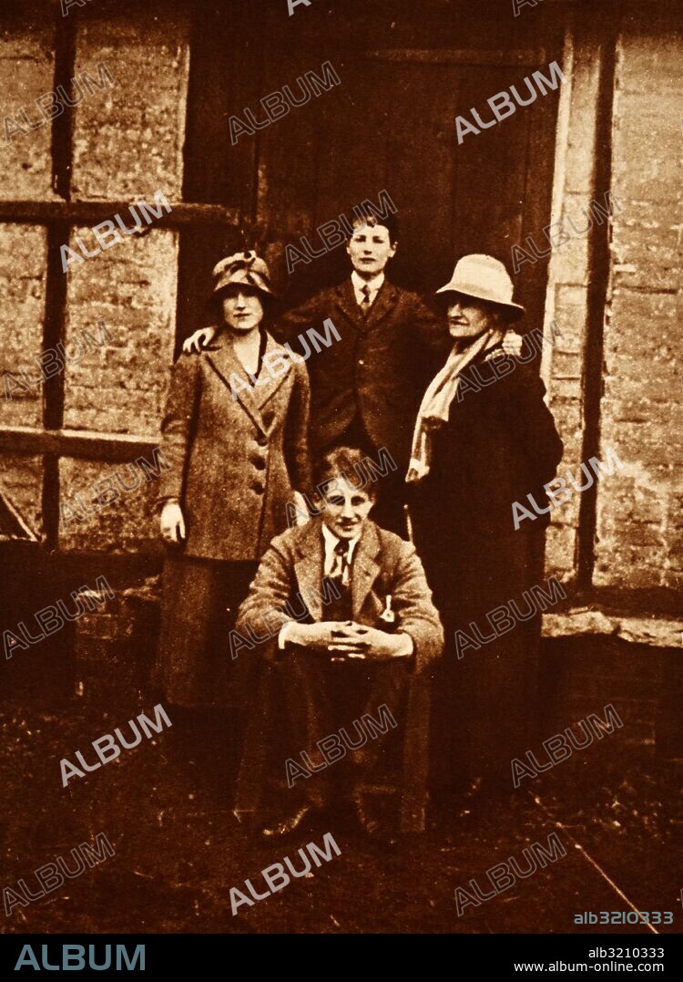 Photograph of Cecilia Cavendish-Bentinck (1862-1938), Lady Elizabeth Bowes-Lyon (1900-2002), Prince Paul of Yugoslavia (1893-1976) and the Honourable Sir David Bowes-Lyon (1902-1961). Dated 20th Century.
