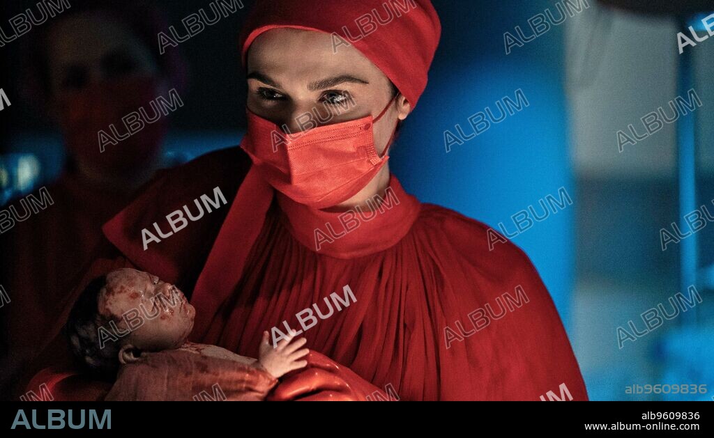 RACHEL WEISZ in DEAD RINGERS, 2023, unter der Regie von KARENA EVANS, KARYN KUSAMA und SEAN DURKIN. Copyright AMAZON STUDIOS.