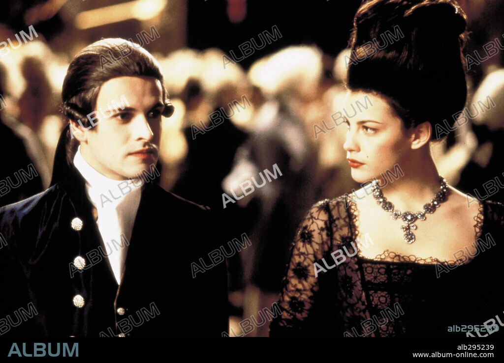 JONNY LEE MILLER and LIV TYLER in PLUNKETT AND MACLEANE, 1999, directed by JAKE SCOTT.