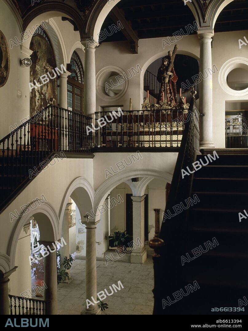 ESCALERA DEL PALACIO EPISCOPAL DE MALAGA.