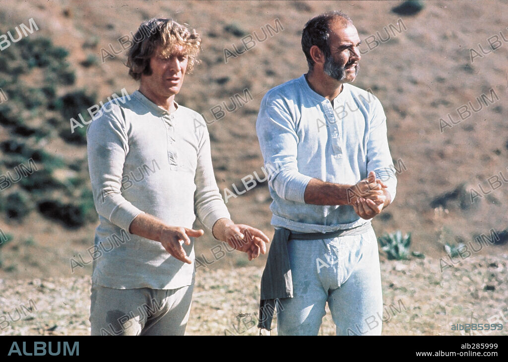 MICHAEL CAINE und SEAN CONNERY in THE MAN WHO WOULD BE KING, 1975, unter der Regie von JOHN HUSTON. Copyright ALLIED ARTISTS.