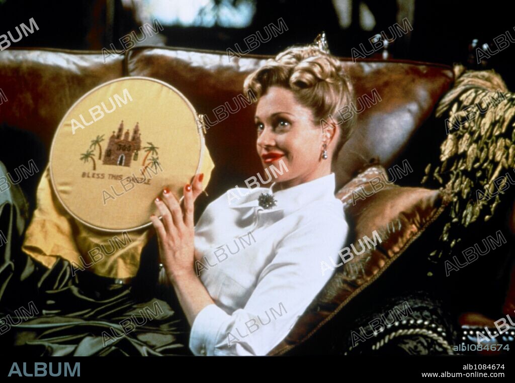 MELANIE GRIFFITH in RKO 281, 1999, directed by BENJAMIN ROSS. Copyright HBO.