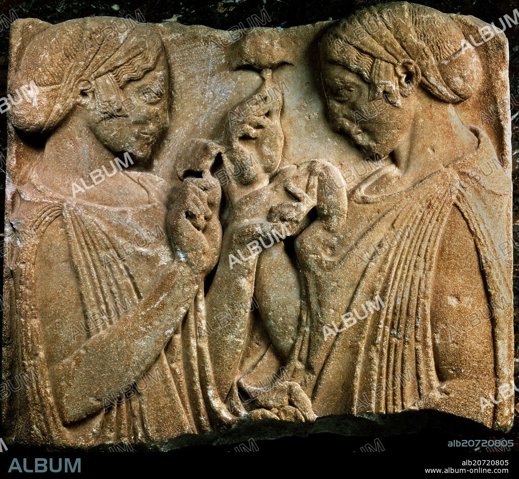 BAJORELIEVE-EXALTACION DE LA FLOR-S V AC-ARTE GRIEGO ARCAICO.