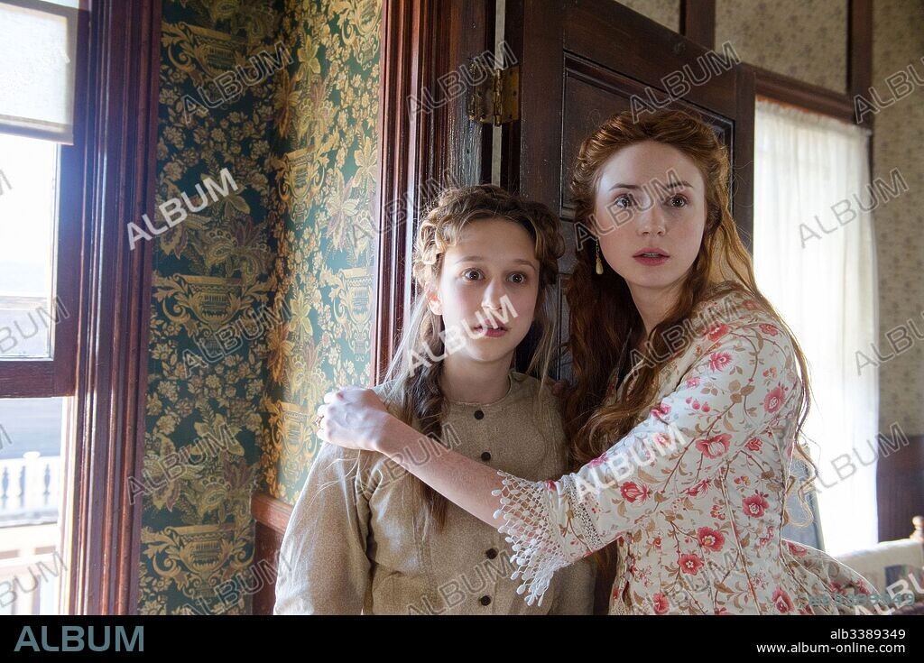 KAREN GILLAN and TAISSA FARMIGA in IN A VALLEY OF VIOLENCE, 2016, directed by TI WEST. Copyright BLUMHOUSE PRODUCTIONS.