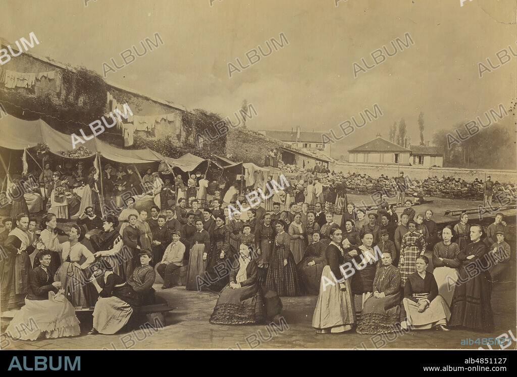 EUGENE APPERT (PHOTOGRAPHE). Prison des Chantiers, le 15 août 1871, Versailles, 1870-71.
