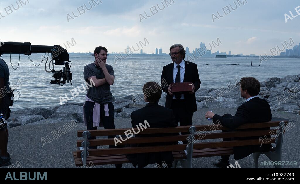 GRIFFIN DUNNE, JAMES NORTON, MILES HEIZER and Noah Pritzker in EX-HUSBANDS, 2023, directed by NOAH PRITZKER. Copyright Rathaus Films/Bruce Cohen Productions/Pimienta Films.