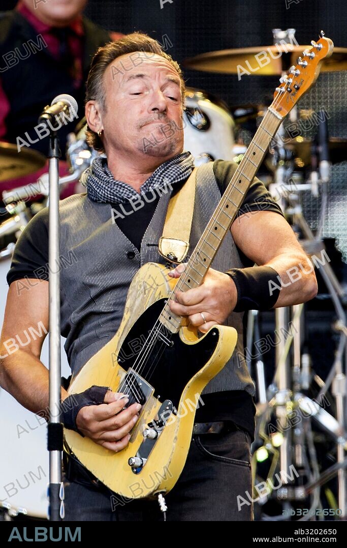 June 19, 2016 - Berlin, Berlin, Deutschland - Bruce Springsteen und die E Street Band beim Konzert der 'The River' Tour 2016 im Olympiastadion. Berlin, 19.06.2016. 19/06/2016
