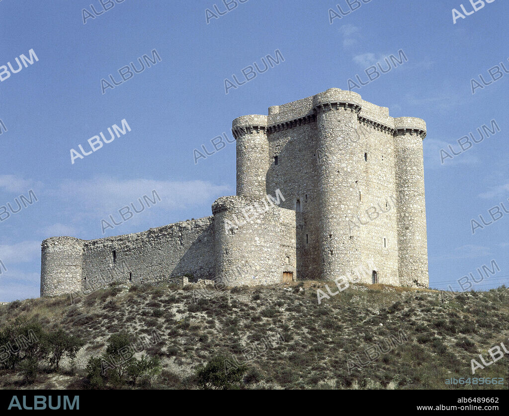 VISTA DEL CASTILLO DE PUÑOENROSTRO DE SESEÑA - SIGLO XIV - FOTO AÑOS 80.