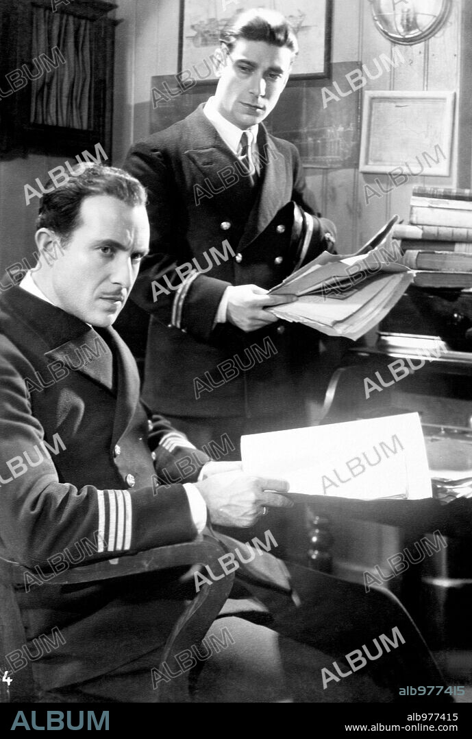 FRANCISCO ALAGON y RAFAEL RIVELLES en NIEBLA, 1932, dirigida por BENITO PEROJO.