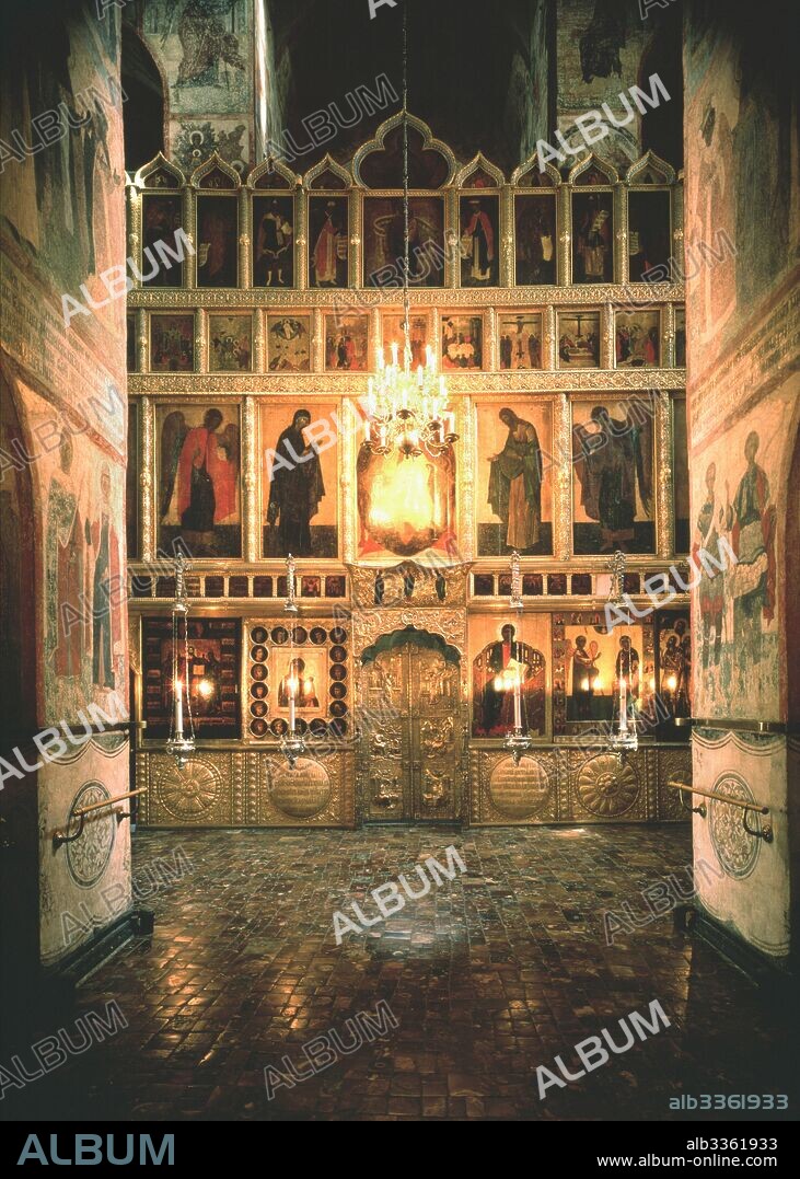OLD RUSSIAN ARCHITECTURE. Interior with the iconostasis in the Annunciation Cathedral in the Moscow Kremlin.