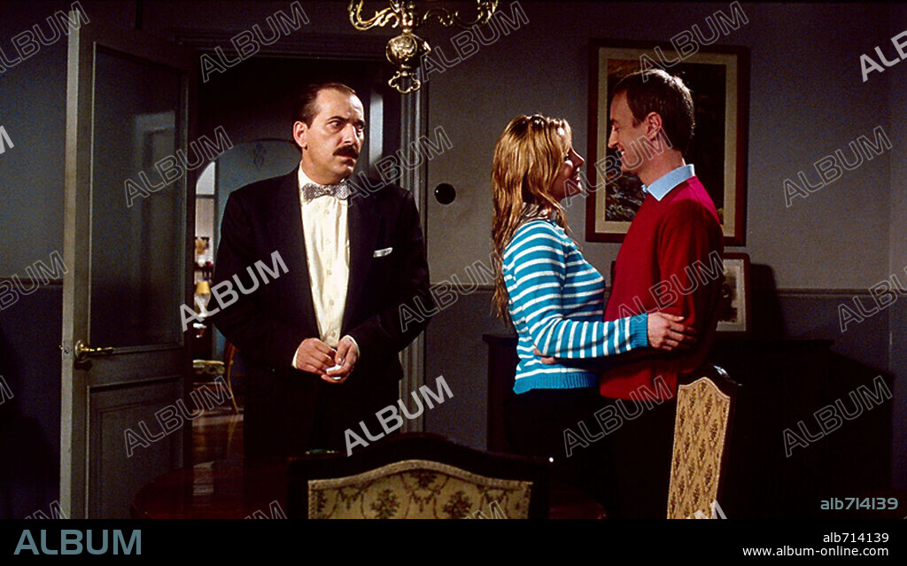 CARLOS HIPOLITO y ELSA PATAKY en NINETTE, 2005, dirigida por JOSE LUIS GARCI. Copyright NICKEL ODEON.