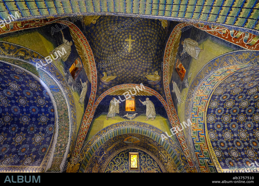 Mausoleum of Galla Placidia, UNESCO World Heritage Site, Ravenna, Emilia-Romagna, Italy, Europe.