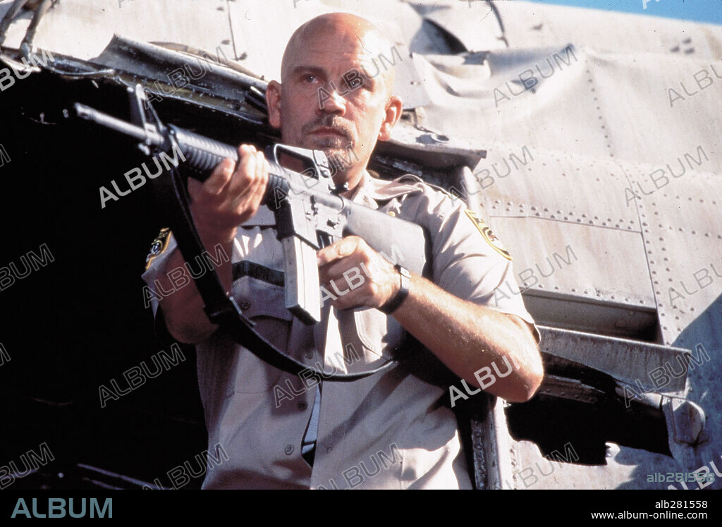 JOHN MALKOVICH in CON AIR, 1997, unter der Regie von SIMON WEST. Copyright TOUCHSTONE PICTURES.