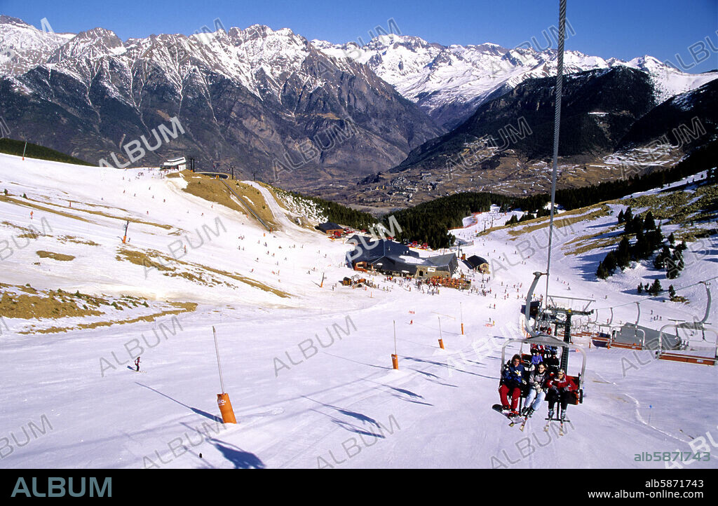 Estación de Ski de Aramón - Cerler; pistas - remontadores (Valle de Benasque / Alto Esera).