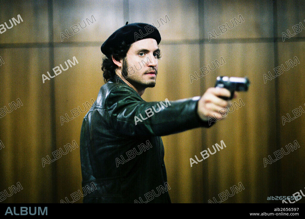 EDGAR RAMIREZ dans CARLOS, 2010, réalisé par OLIVIER ASSAYAS. Copyright FILMS EN STOCK.