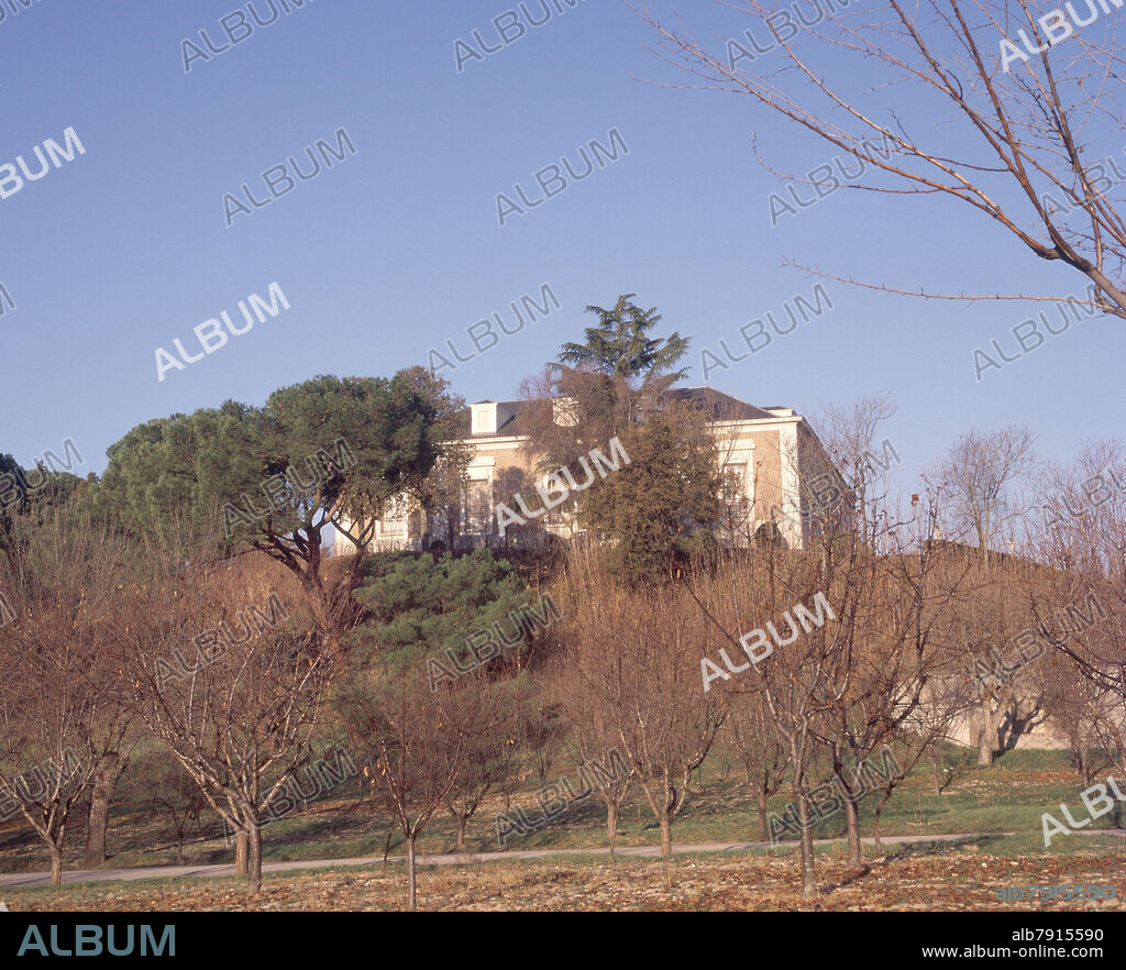 PALACIO DE LA QUINTA DEL DUQUE DE ARCO - S XVII - RESTAURADO POR MIGUEL DE MOLINA EN 1758.