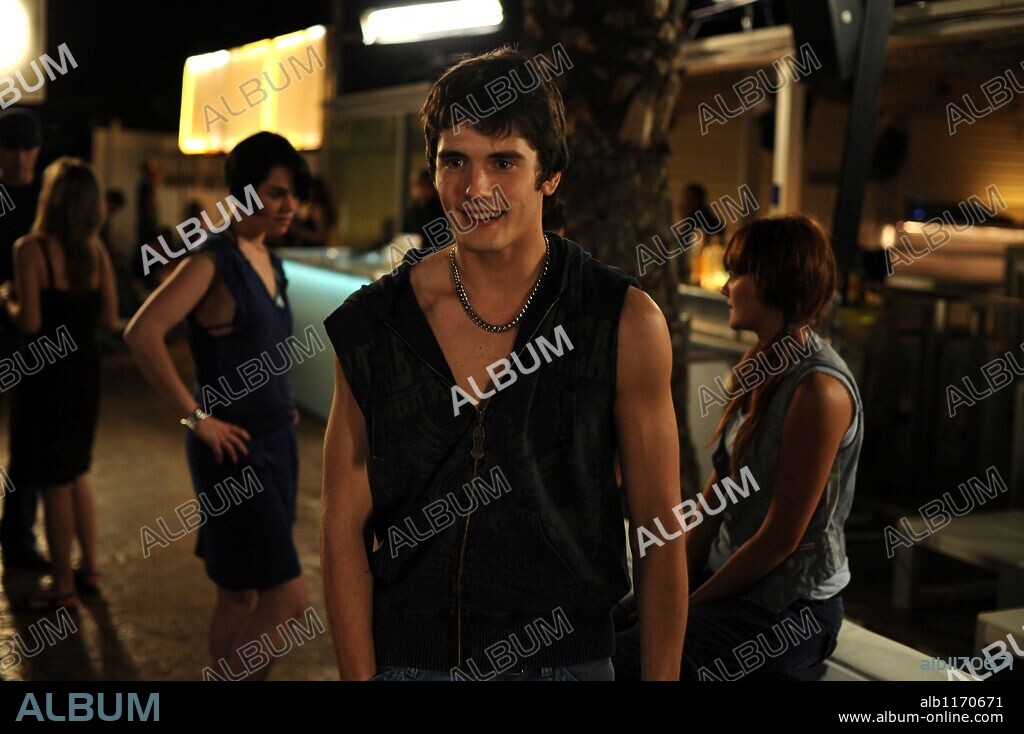 YON GONZALEZ en MENTIRAS Y GORDAS, 2009, dirigida por ALFONSO ALBACETE y DAVID MENKES. Copyright ALQUIMIA CINEMA/CASTAFIORE FILMS.