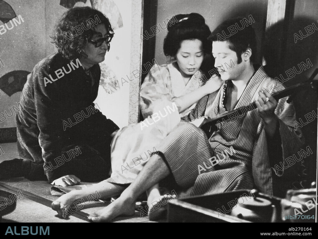 EIKO MATSUDA, NAGISA OSHIMA and TATSUYA FUJI in EMPIRE OF THE SENSES, 1976 (AI NO CORRIDA), directed by NAGISA OSHIMA. Copyright ARGOS/OSHIMA.