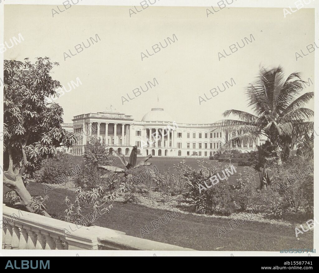 View of Government House (now Raj Bhavan) in Kolkata, West Bengal, India, Part of Travel album with recordings of sights in India, Germany, Switzerland and France., photograph, anonymous, Kolkata, c. 1865 - c. 1875, photographic support, albumen print, height, 177 mm × width, 227 mm.