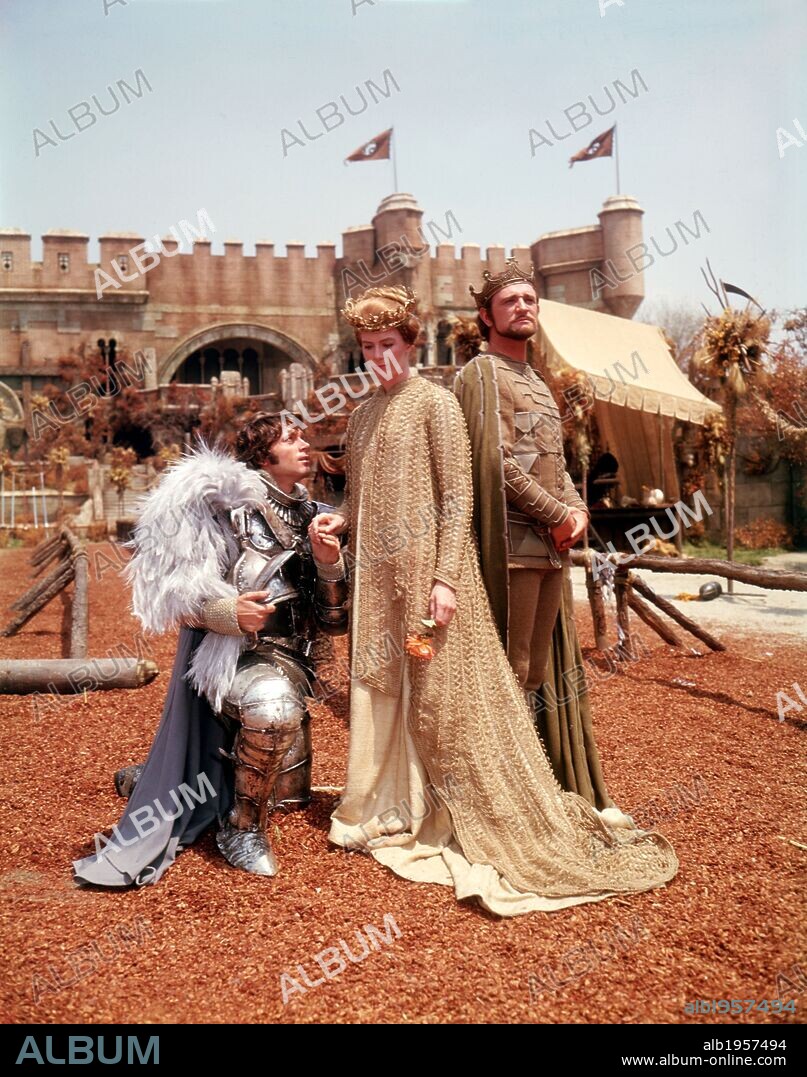 Arthur, RICHARD HARRIS, LANCELOT, FRANCO NERO and VANESSA REDGRAVE. FRANCO NERO, RICHARD HARRIS and VANESSA REDGRAVE in CAMELOT, 1967, directed by JOSHUA LOGAN. Copyright WARNER BROTHERS.