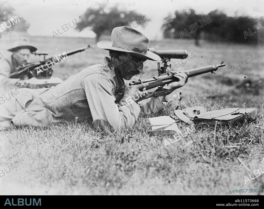 BAIN NEWS SERVICE. Col. C.B. Winders [i.e., Winder], between c1910 and c1915. Shows New York area marksman C.B. Winder shooting a gun.