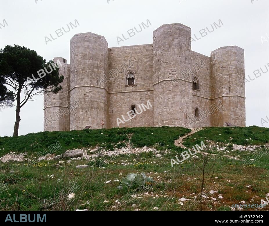 Castel del Monte (Jagdschloß, erbaut um 1240 für Kaiser Friedrich II.). Murge (Italien, Apulien). , Apulien, Italien.