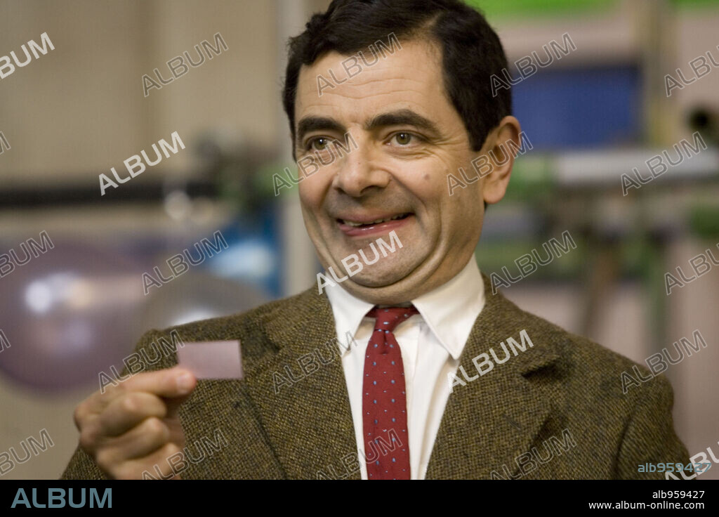 ROWAN ATKINSON in MR. BEAN'S HOLIDAY, 2007, directed by STEVE BENDELACK. Copyright STUDIO CANAL/UNIVERSAL FOCUS/WORKING TITLE FILMS.