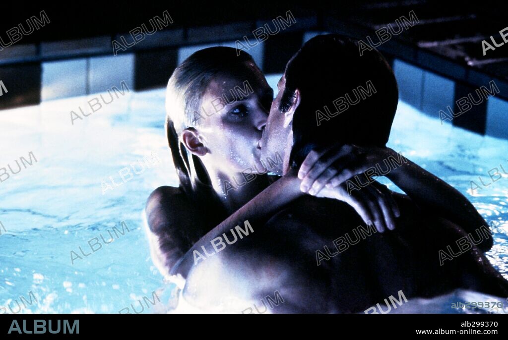NATASHA HENSTRIDGE in SPECIES, 1995, directed by ROGER DONALDSON. Copyright WARNER BROTHERS.