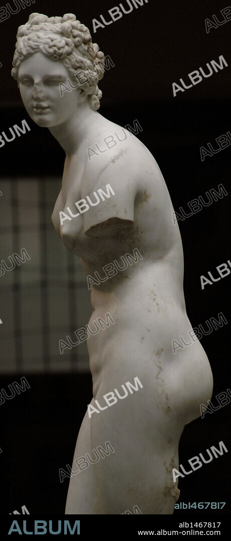 ARTE ROMANO. ESTATUA DE AFRODITA del tipo 'Venus de Medici'. Copia romana de los S. I-II de un original griego de los S. III-II aC (S. III aC-S. III aC). Museo Metropolitano de Arte. Nueva York. Estados Unidos.