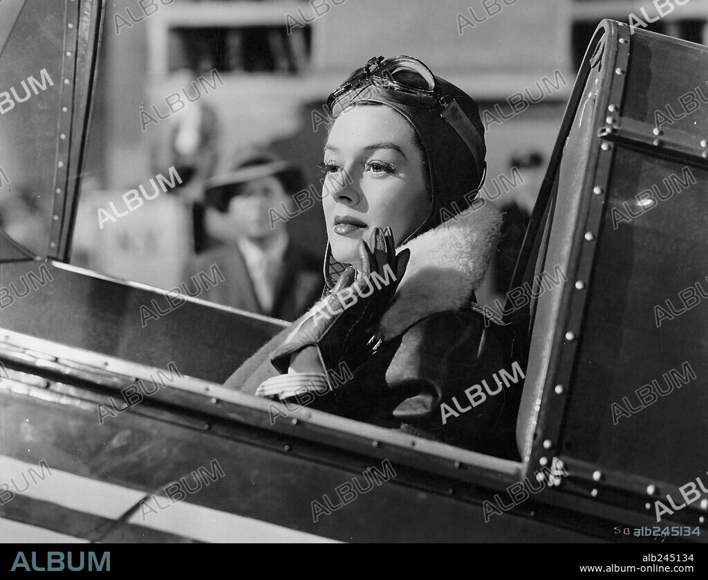 ROSALIND RUSSELL en UN ENCUENTRO EN EL PACIFICO, 1943 (FLIGHT FOR FREEDOM), dirigida por LOTHAR MENDES. Copyright RKO RADIO.