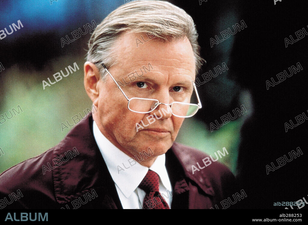 JON VOIGHT en LEGITIMA DEFENSA, 1997 (THE RAINMAKER), dirigida por FRANCIS FORD COPPOLA. Copyright PARAMOUNT PICTURES / CARUSO, PHILLIP.