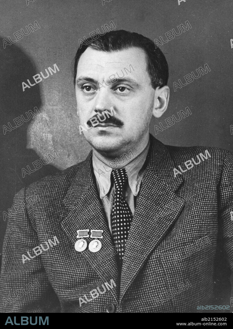 Sergei mikhalkov, soviet poet and playwright, co-author with stalin of the soviet national anthem, photo: 1946.