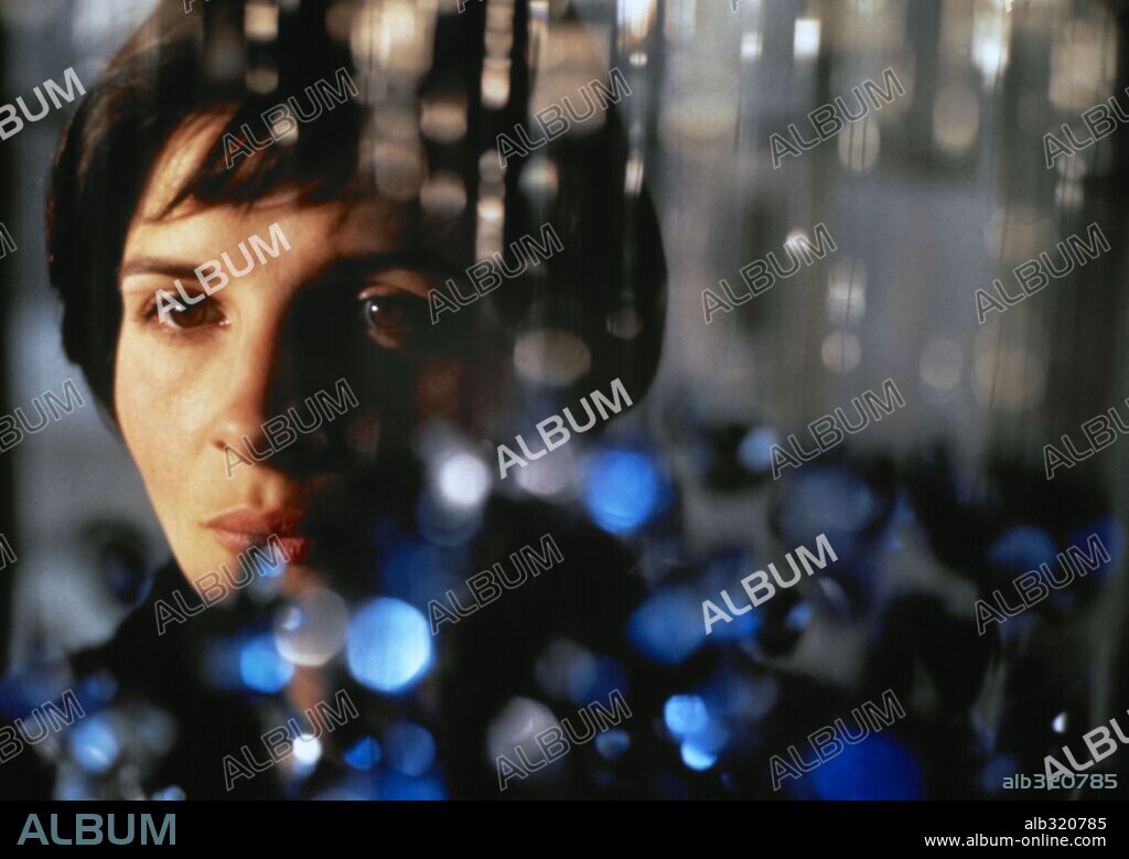 JULIETTE BINOCHE dans TROIS COULEURS: BLEU, 1993, réalisé par KRZYSZTOF KIESLOWSKI. Copyright MK2/CED/FRANCE 3/CAB/TOR/CANAL +.