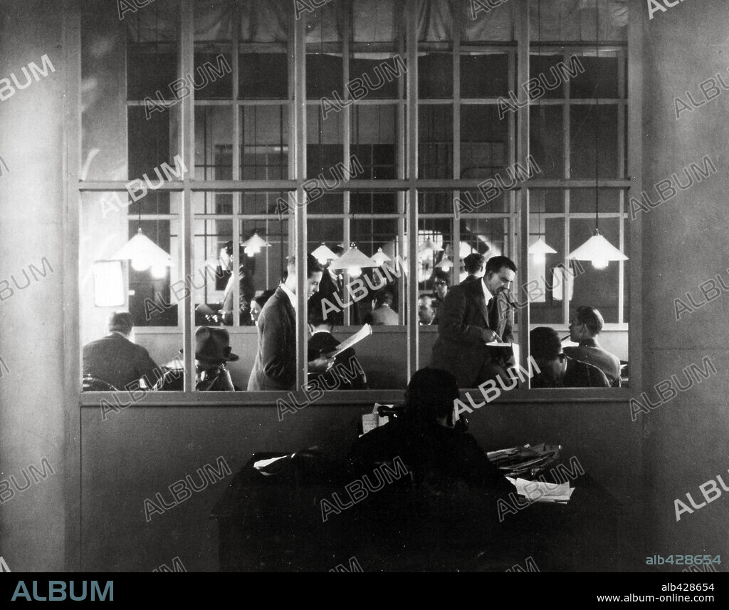 EL ENEMIGO DE LAS RUBIAS, 1927 (THE LODGER), dirigida por ALFRED HITCHCOCK. Copyright GAINSBOROUGH FILMS.