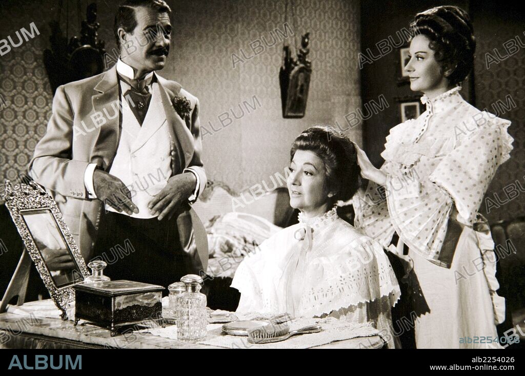PELICULA : MI CALLE , 1960. DIRECTOR, EDGAR NEVILLE. ACTORES , CONCHITA MONTES , ANA MARIA CUSTODIO , JORGE RIGAUD.