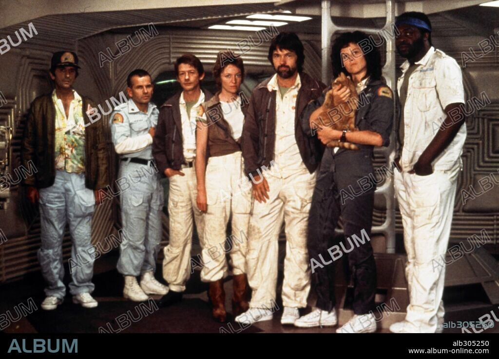 HARRY DEAN STANTON, JOHN HURT, SIGOURNEY WEAVER, TOM SKERRITT, VERONICA CARTWRIGHT and YAPHET KOTTO in ALIEN, 1979, directed by RIDLEY SCOTT. Copyright 20TH CENTURY FOX.