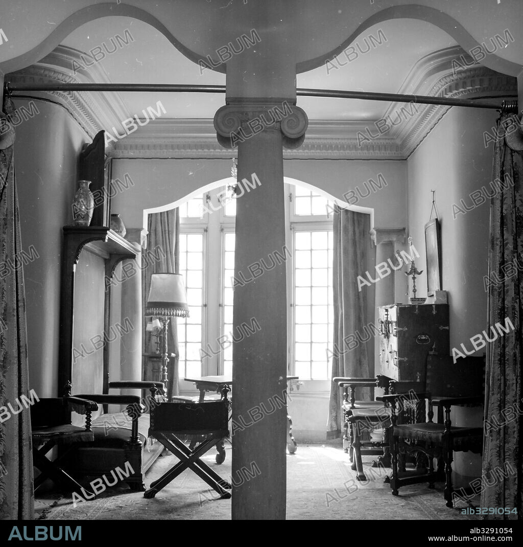 Josep Puig i Cadafalch / Interior of the Puig i Cadafalch house, 1917, Barcelona, Barcelona, Catalonia, Spain.